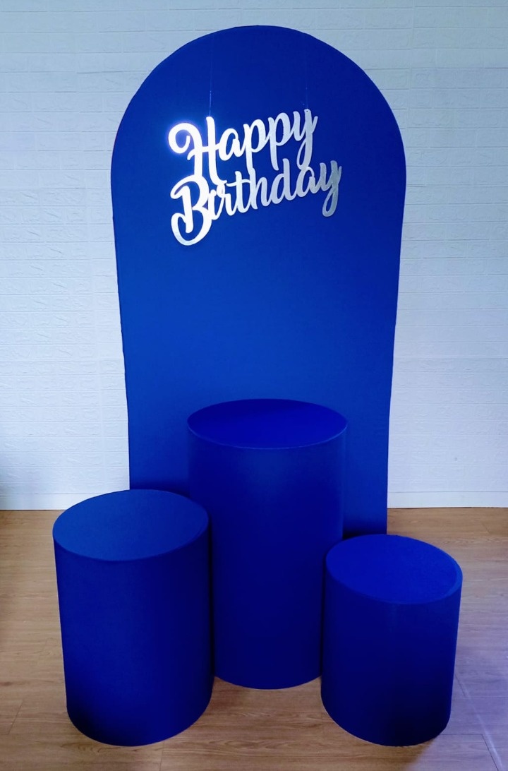 Kit Painel Romano Azul Royal Com Cilindros Azul Royal - Cassia Decore e Celebre