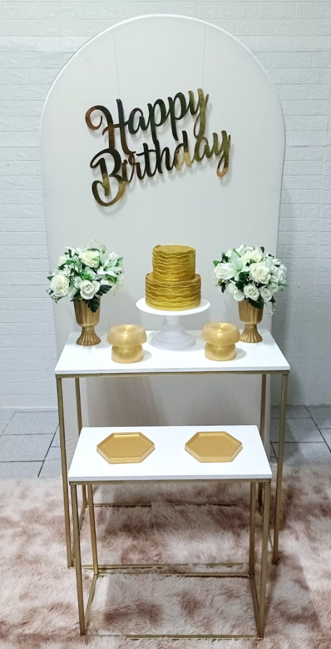 Kit Painel Romano Bege/Off-White + 2 Mesas Retangulares  - Cassia Decore e Celebre