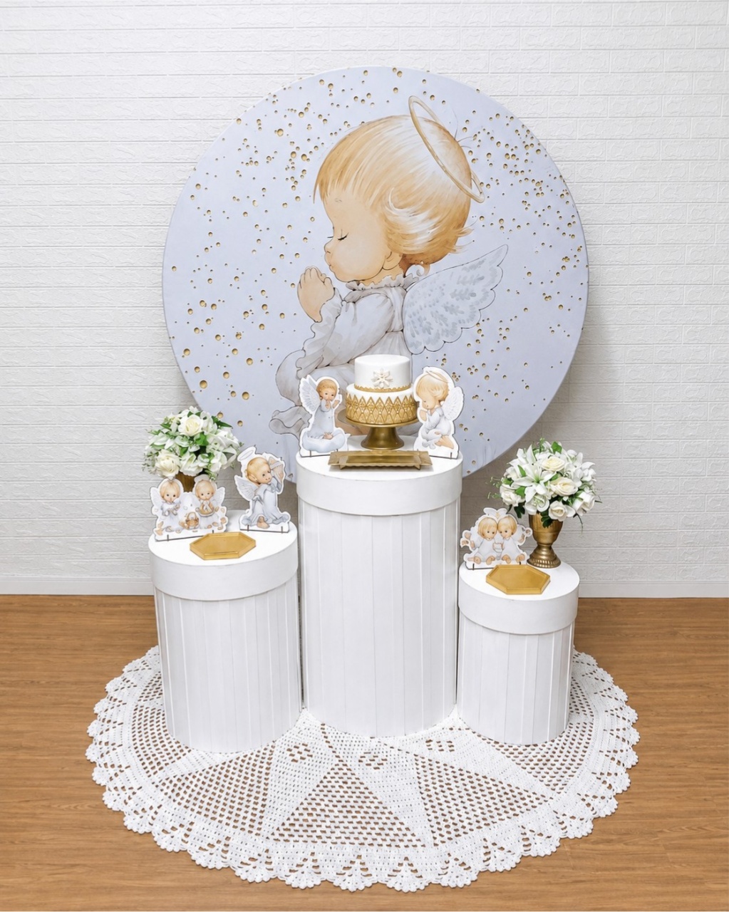 Kit Batizado Painel Redondo Com Cilindros Ripados 2Com Peças de Acrilico - Cassia Decore e Celebre
