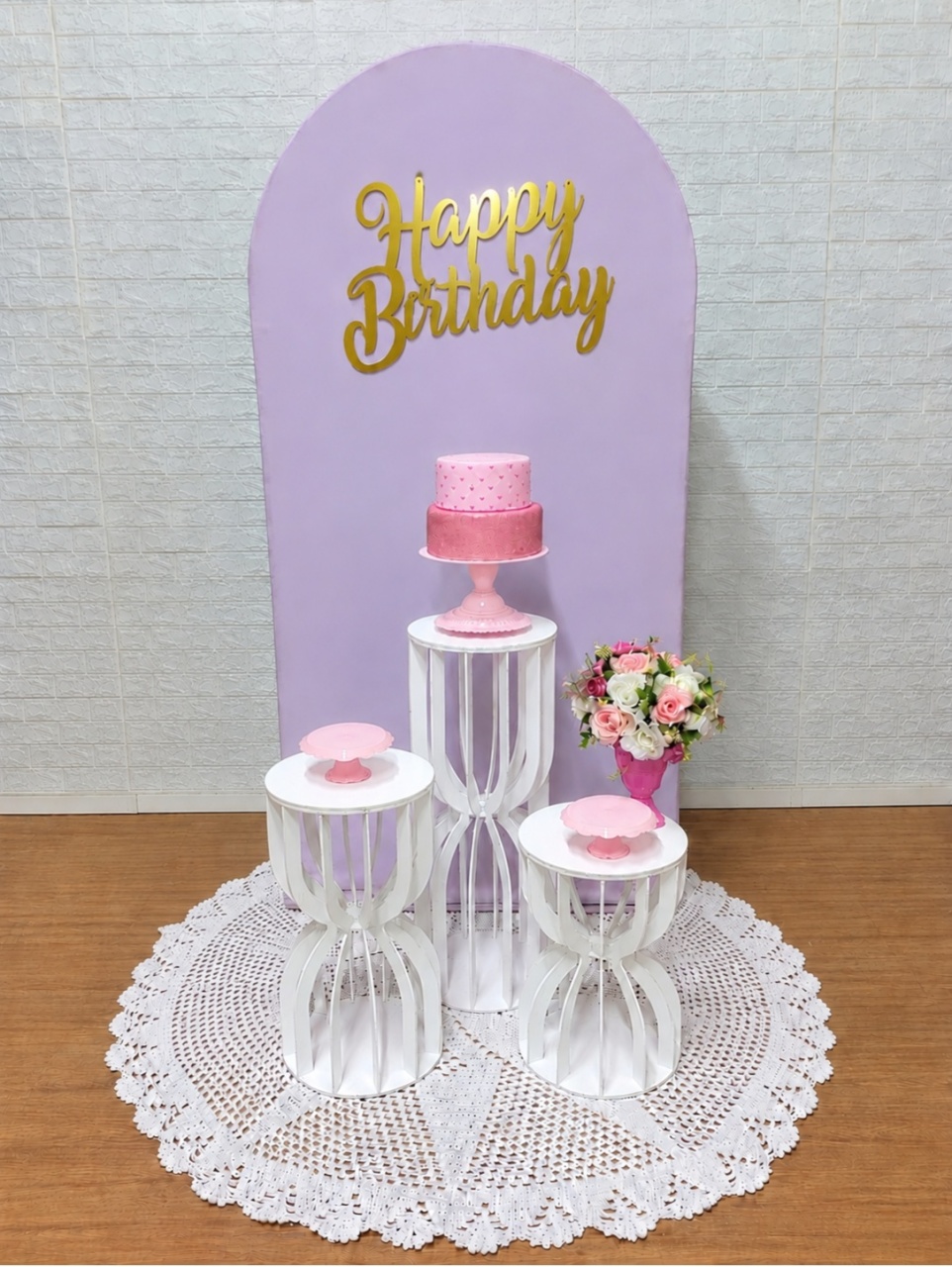 Kit Painel Romano Rosa C/ Mesas Ampulhetas - Cassia Decore e Celebre
