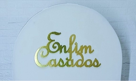 Letreiro Enfim Casado Mdf Vinil Dourado 30 X 60 - Cassia Decore e Celebre