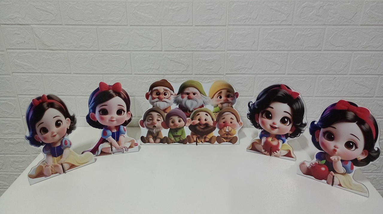  Displays de Mesa  Mdf Branca de Neve Baby 5 Unidades - Cassia Decore e Celebre