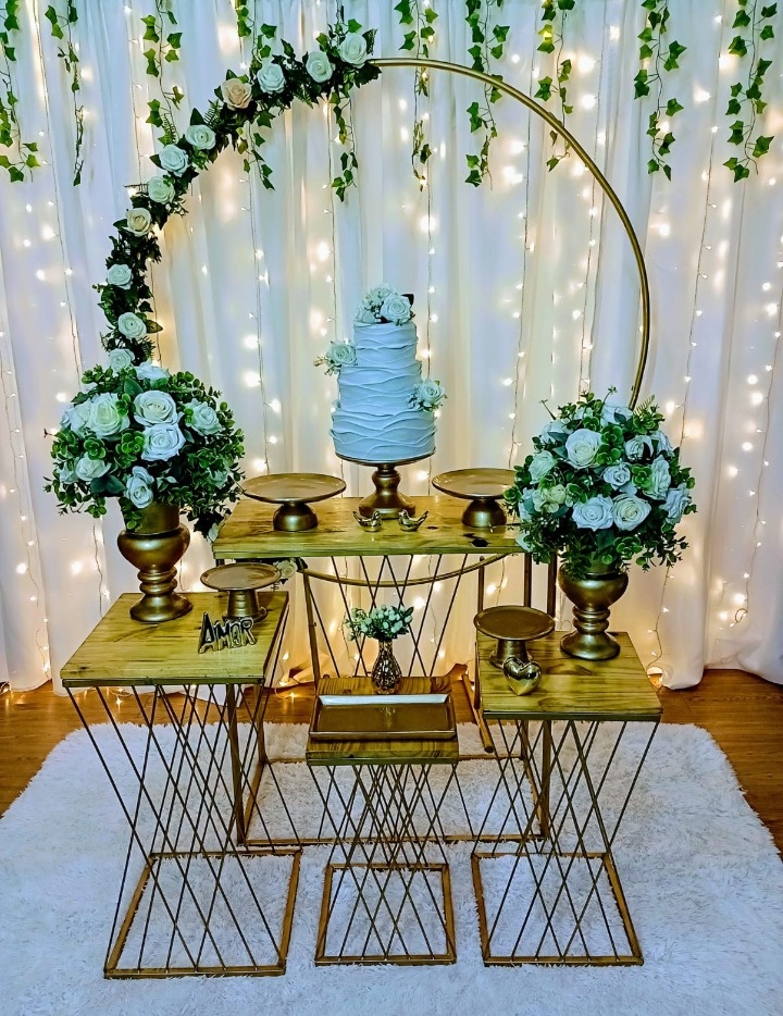 5- Kit Luxo Com Mesas Treliças Várias Ocasiões - Cassia Decore e Celebre