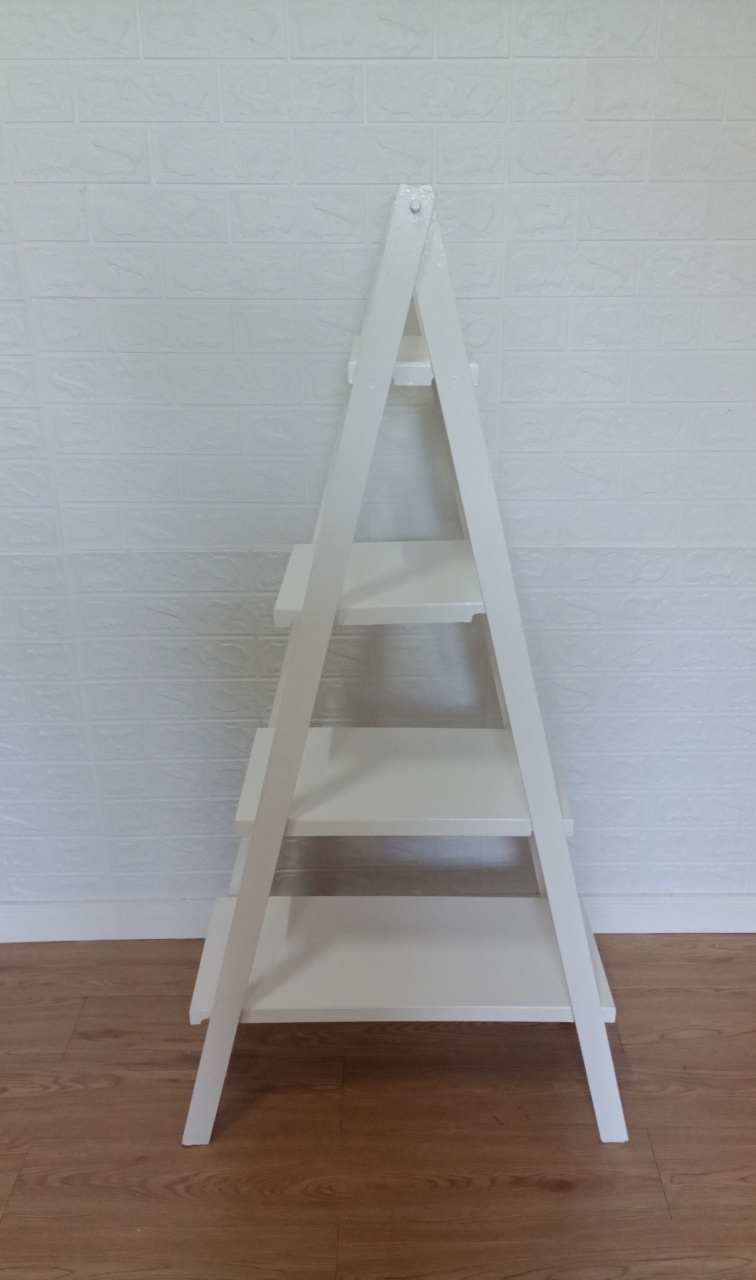 Escada Branca de Mdf - Cassia Decore e Celebre