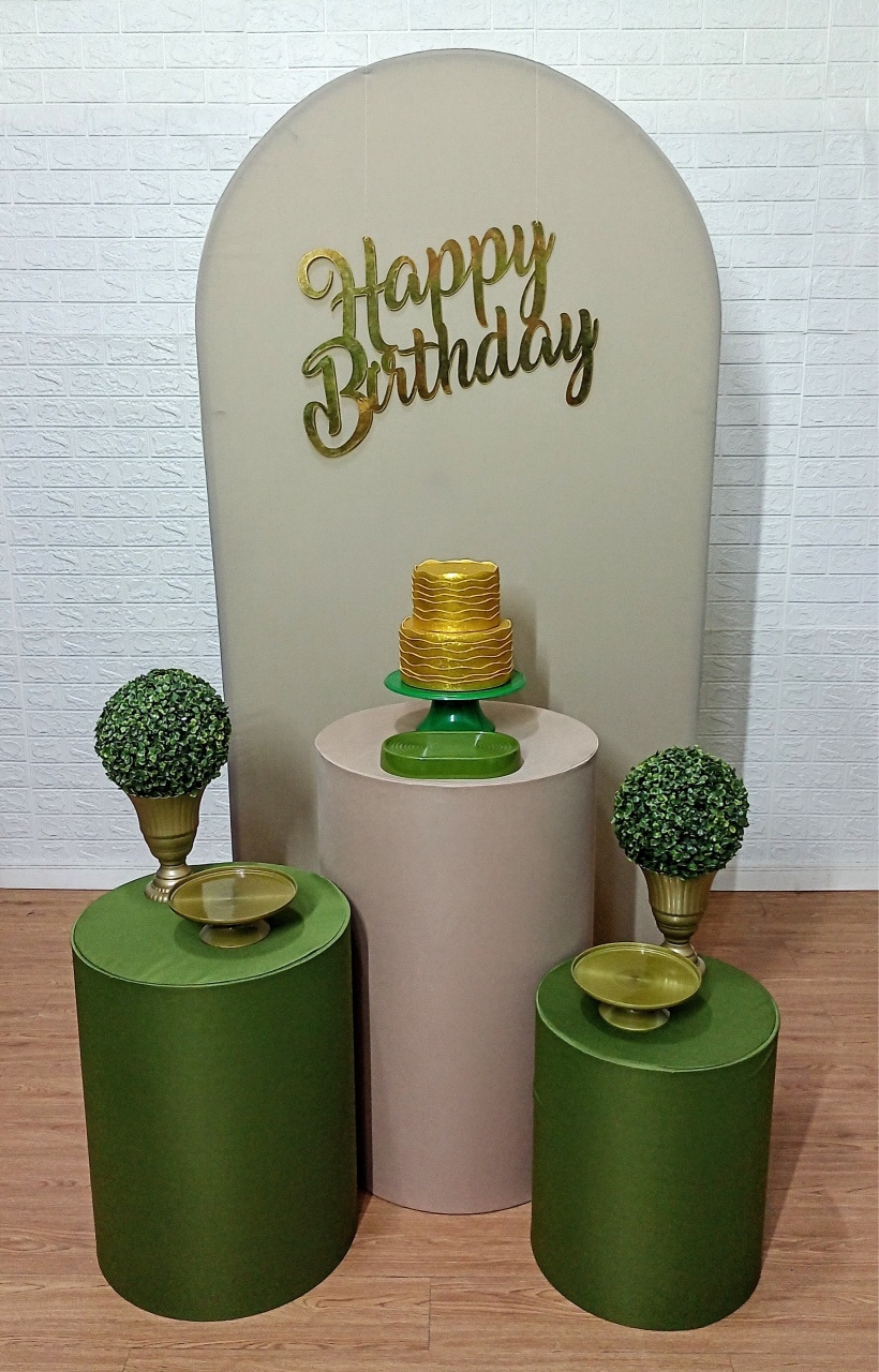Kit Painel Romano E Trio de Cilindros (Painel Bege, Cilindros Bege E Verde Oliva) - Cassia Decore e Celebre