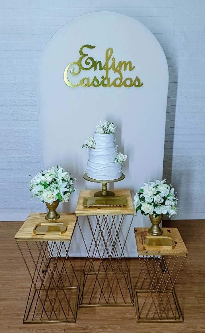 Kit Painel Romano Off-White+ Mesas Treliça de Ferro  - Cassia Decore e Celebre