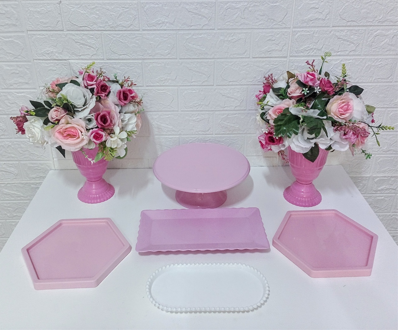 Kit Bandejas / Vasos - Rosa Bebê/Branco  2  - Cassia Decore e Celebre