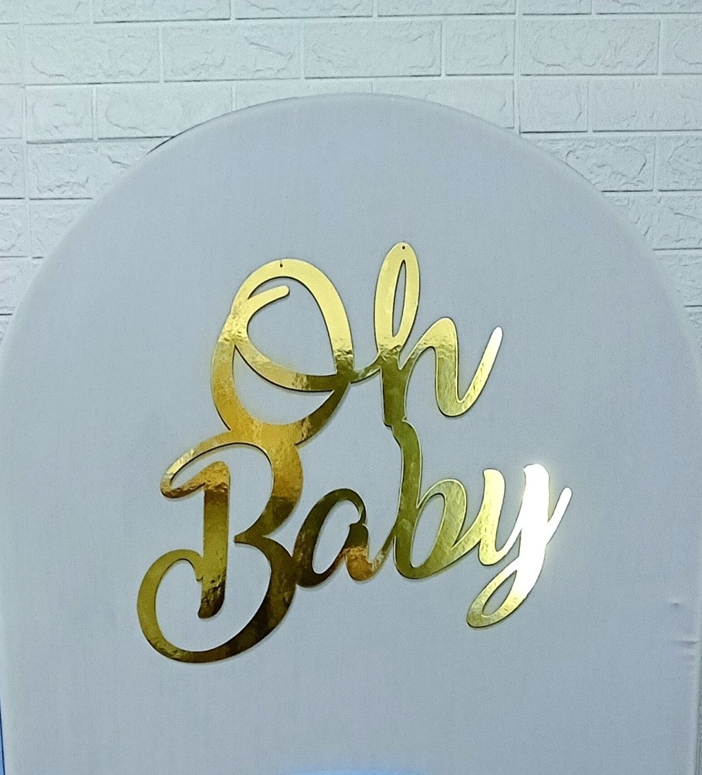 Letreiro Oh Baby Mdf C/ Vinil Dourado 50 X 60 Cm - Cassia Decore e Celebre