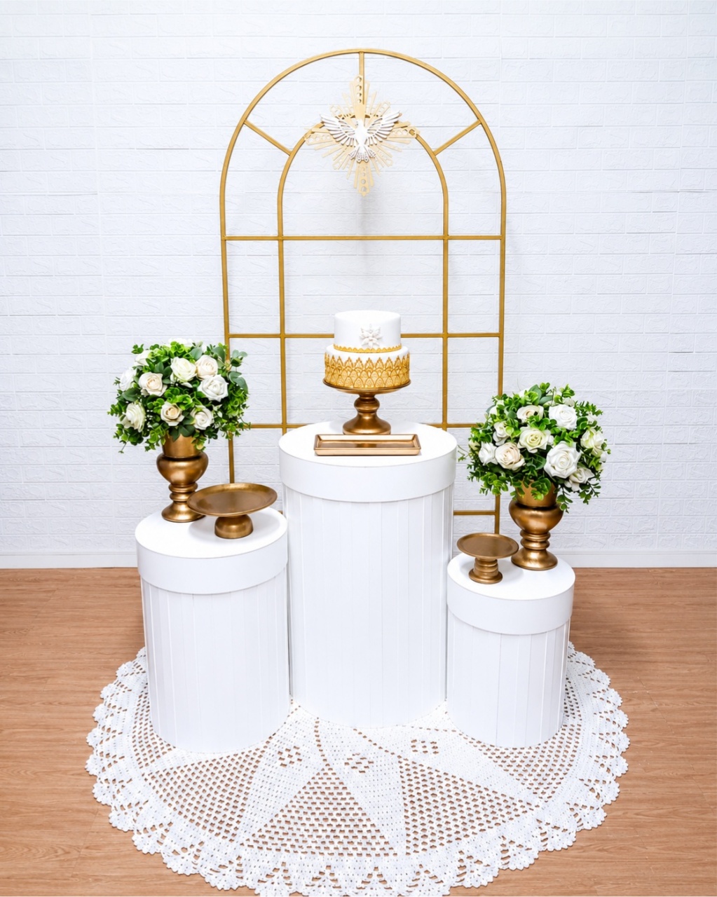 Kit Batizado Com Painel Janela E Peças de Cerâmica - Cassia Decore e Celebre