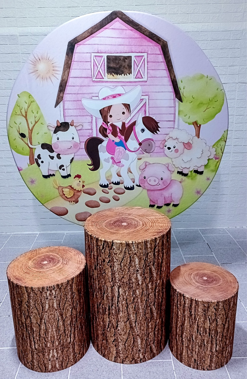 Fazendinha Rosa Kit Padrão 1 Com Capas de Cilindros de Tronco Personalizadas  - Cassia Decore e Celebre