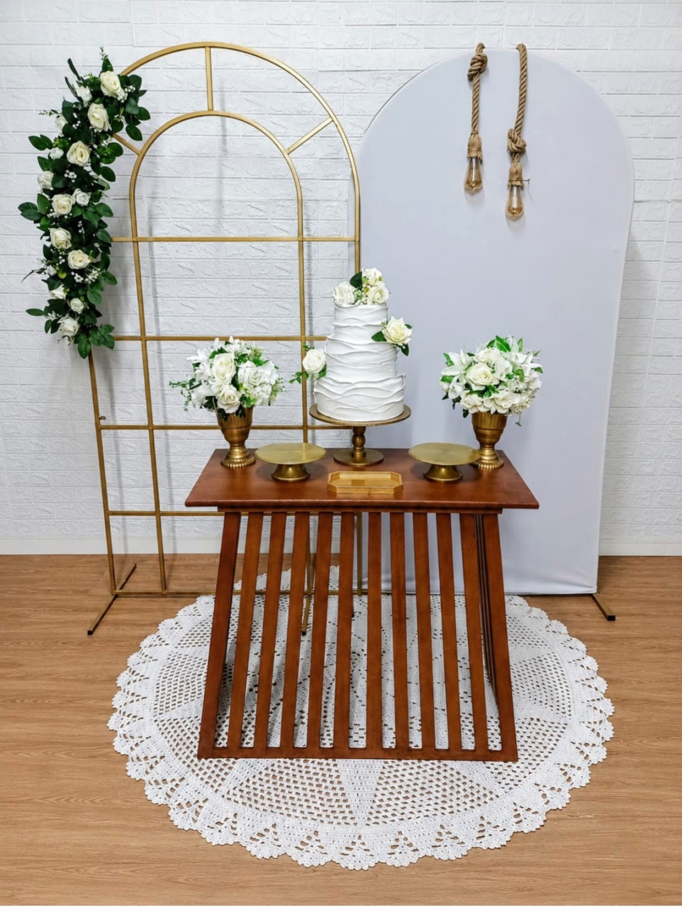 Kit Painel Janela, Painel Romano, 1 Mesas Ripadas Com Peças de Acrílico - Cassia Decore e Celebre