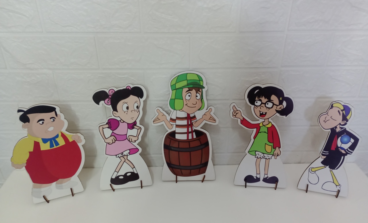 Displays Turma Do Chaves Mdf C/5 Unidades  - Cassia Decore e Celebre