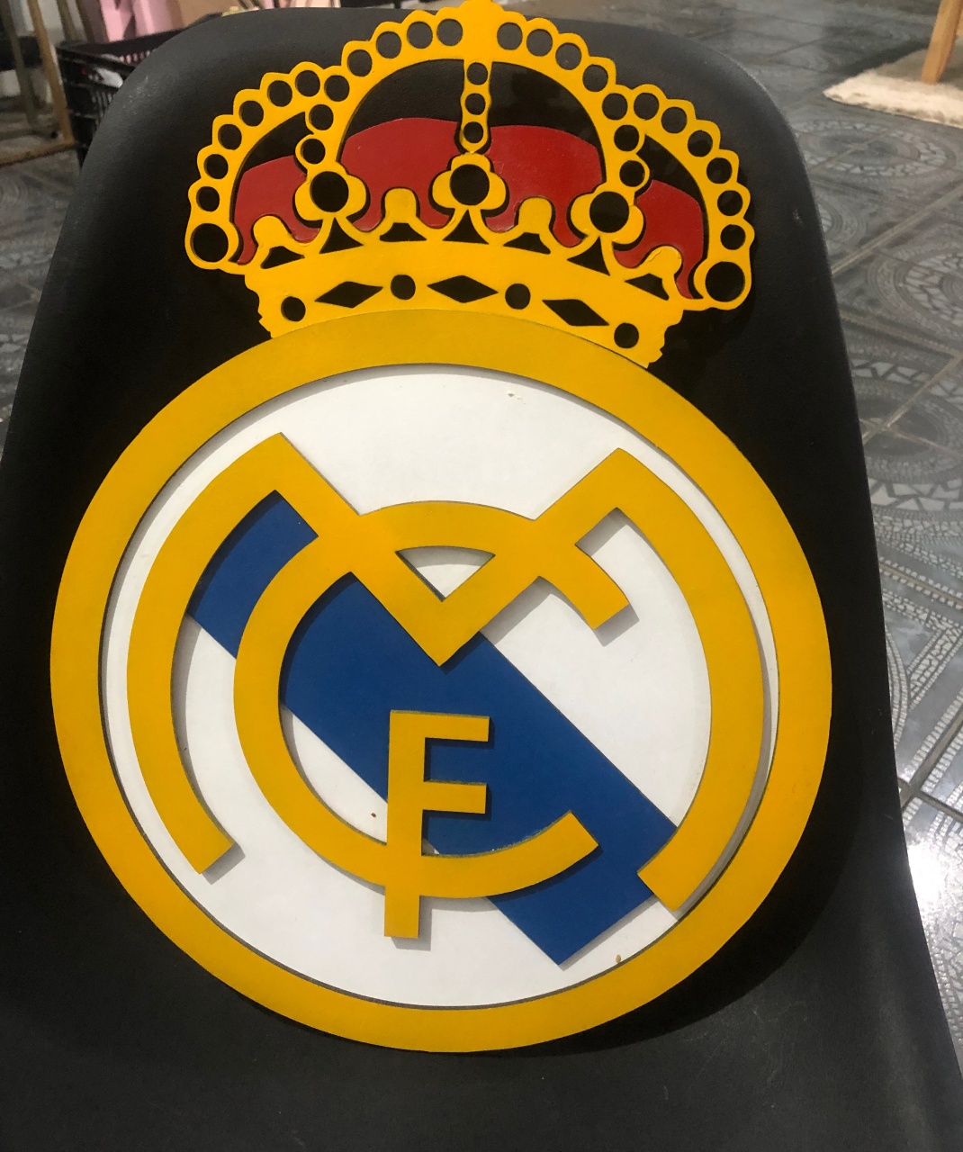 Display Real Madrid Mdf  - Sua Festa Pegue & Monte