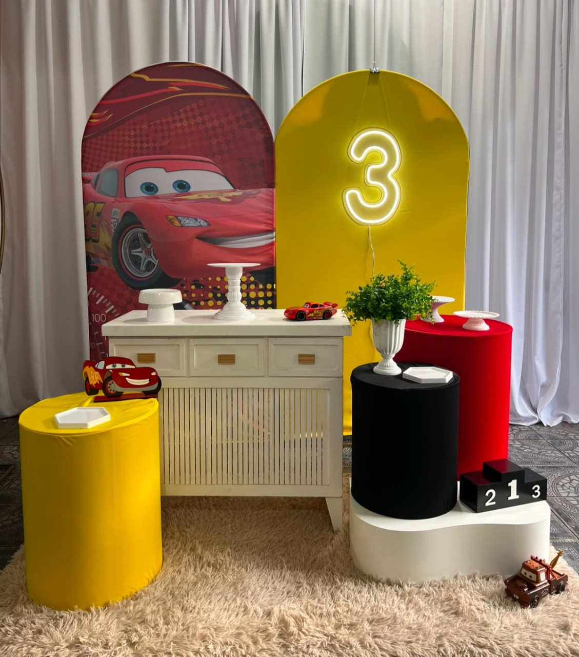 Kit Carros Relâmpago Mcqueen 3 - Sua Festa Pegue & Monte