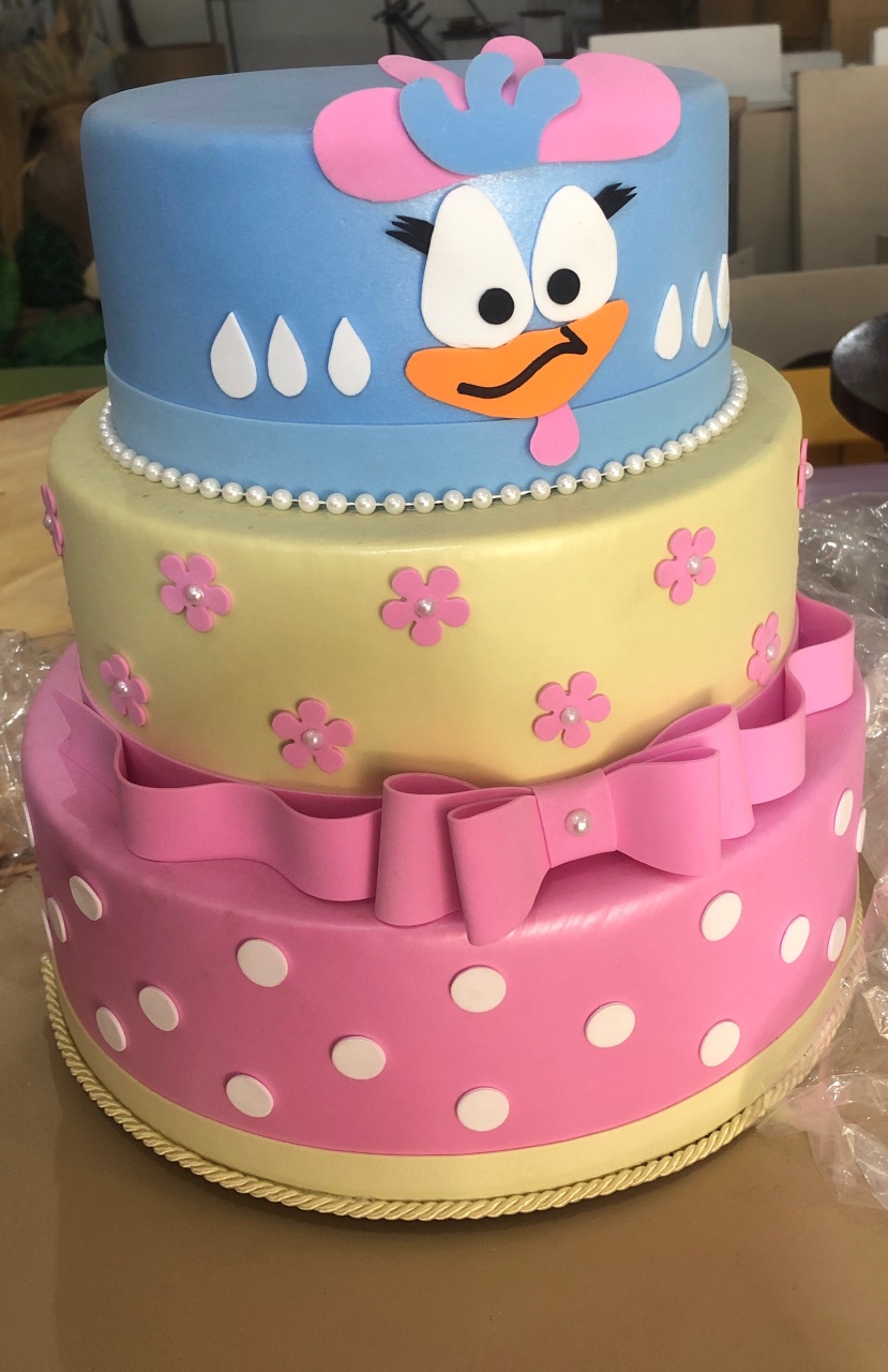 Bolo Fake Galinha Pintadinha - Sua Festa Pegue & Monte