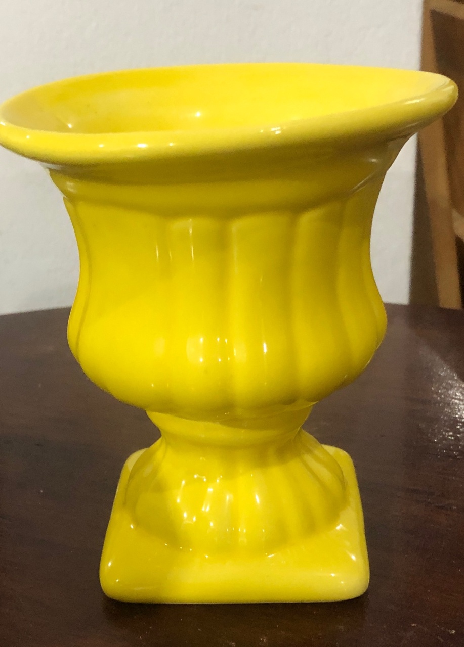 Vaso Cerâmica Amarelo  - Sua Festa Pegue & Monte