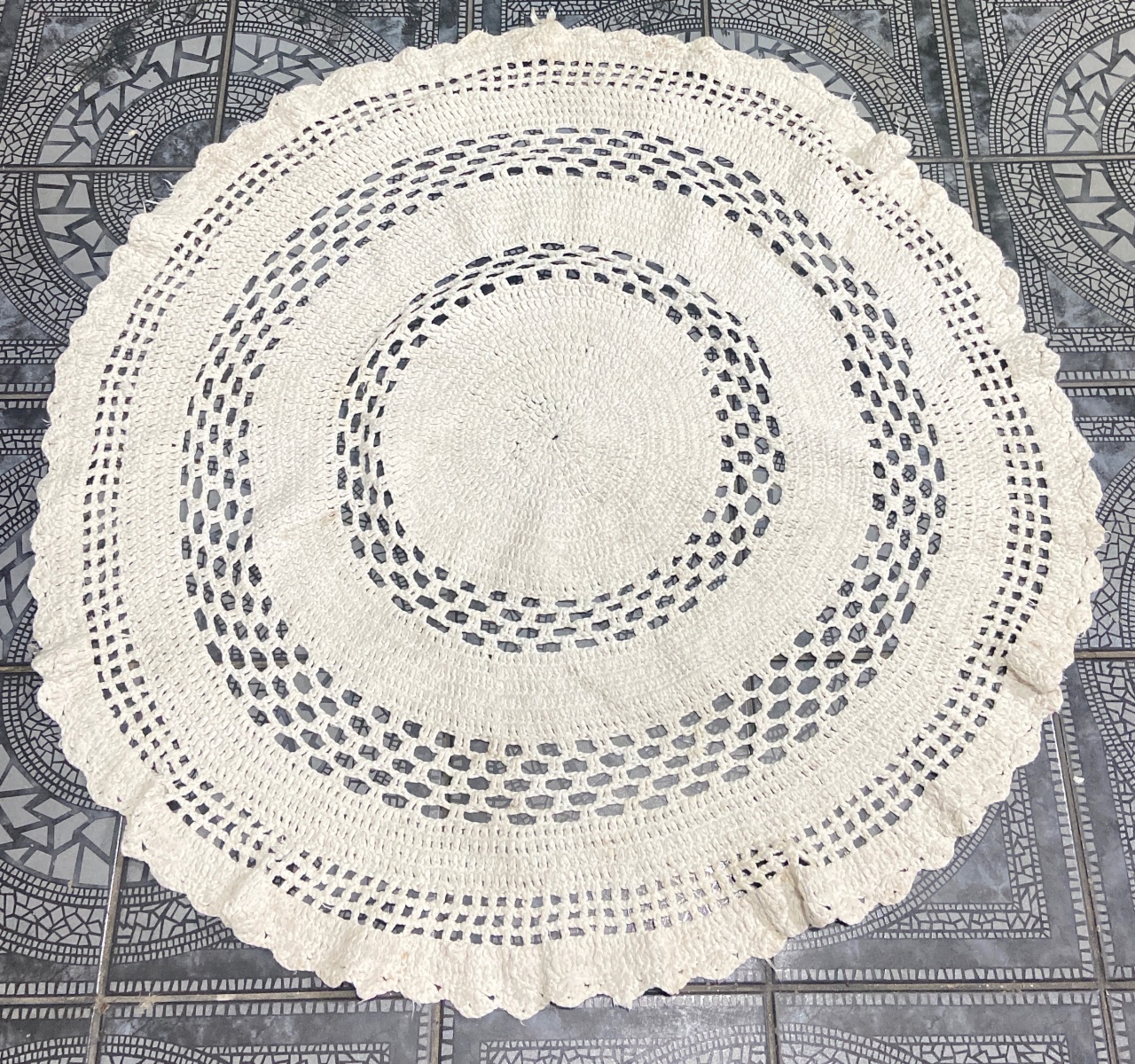 Tapete Crochet Branco M - Sua Festa Pegue & Monte