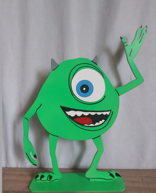 Display Monstro Sa (Mike O Monstro) - Jessica Souza de Macedo