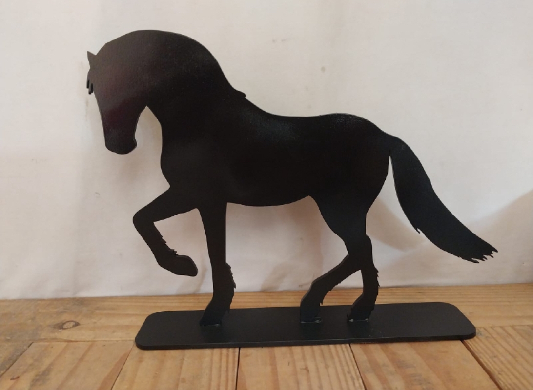 Display Country (Cavalo) - Jessica Souza de Macedo