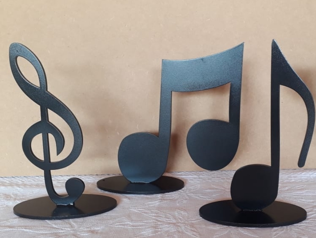 Display Trio Notas Musicais - Jessica Souza de Macedo