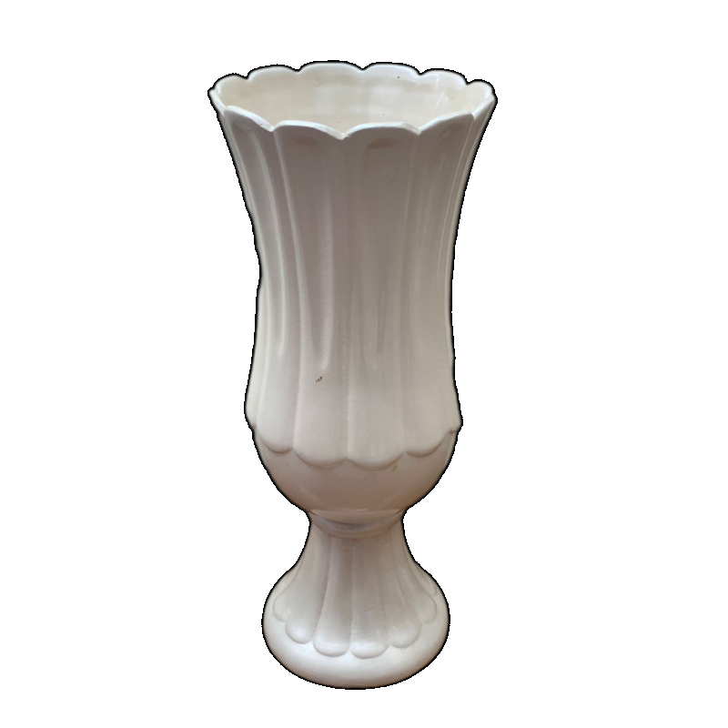 Vaso Rainha Em Cerâmica (Branco) - Jessica Souza de Macedo