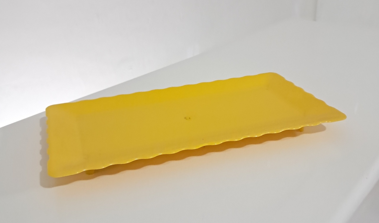 Bandeja Retangular Onda Amarelo - Olivete Filgueira