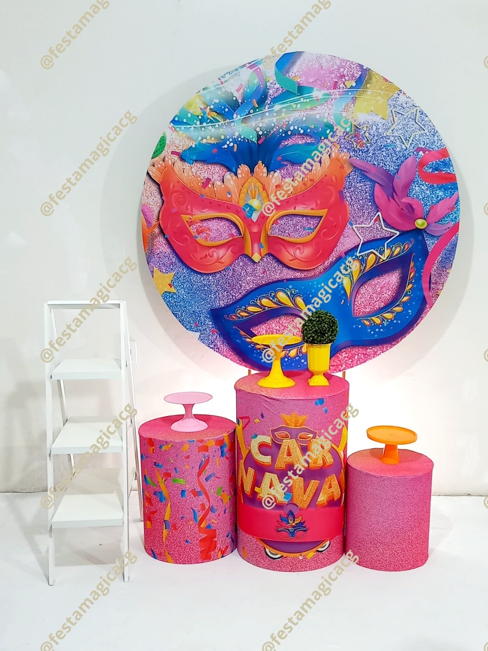 K1 Mascara de Carnaval Rosa   - Olivete Filgueira