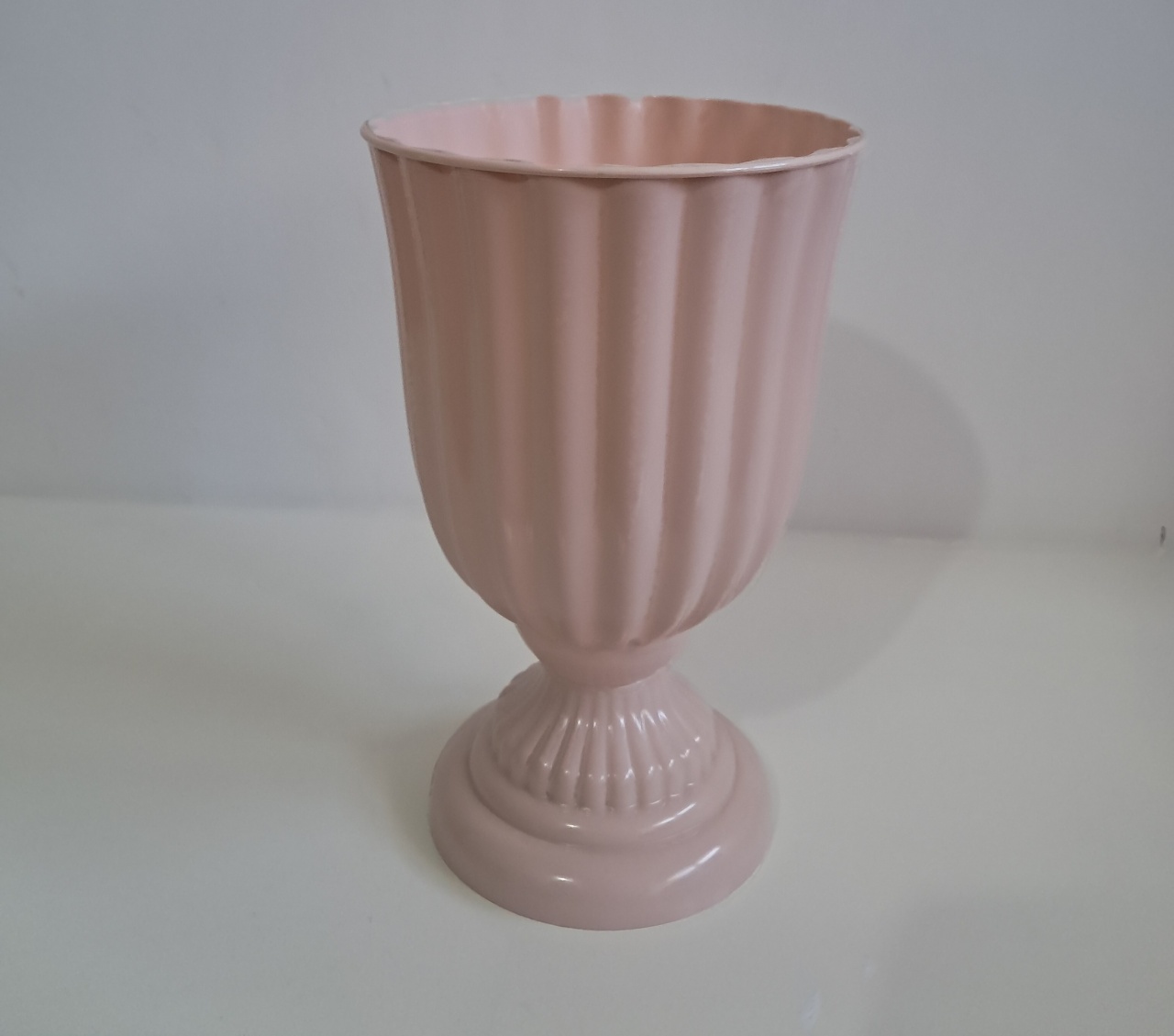 Vaso de Planta Dubai P Rosa Chá  - Olivete Filgueira