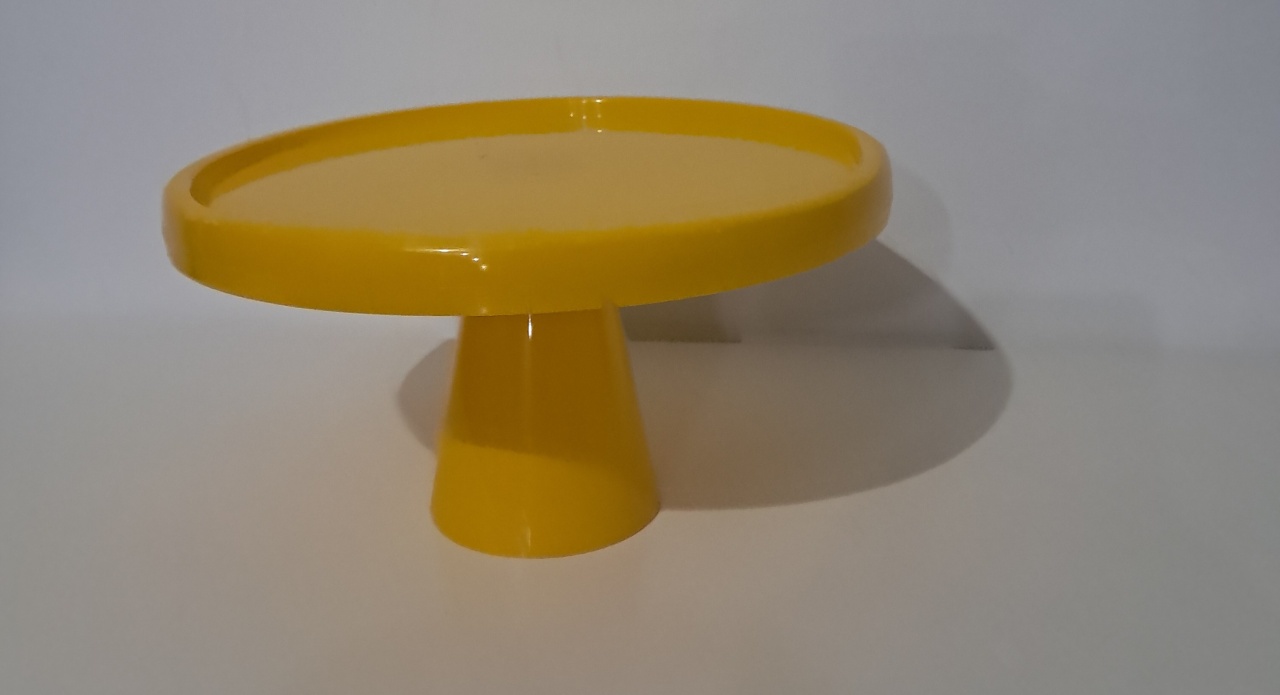 Bandeja Cone M Amarelo - Olivete Filgueira