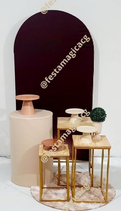 K1 Romano Marron Mesas Retas Douradas - Olivete Filgueira