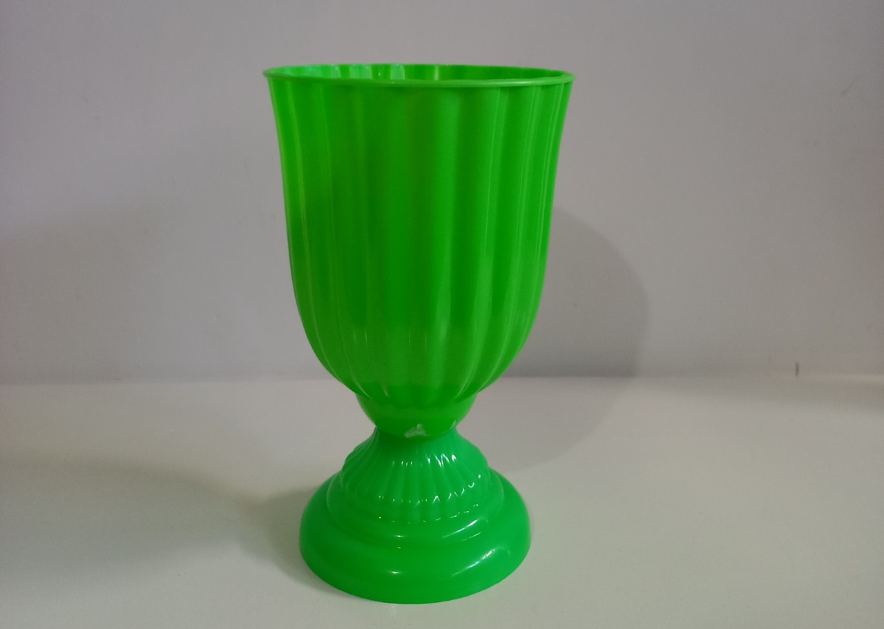 Vaso de Planta Dubai P Verde Neon  - Olivete Filgueira