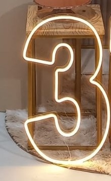 Número 3 Led Cor Quente - Olivete Filgueira