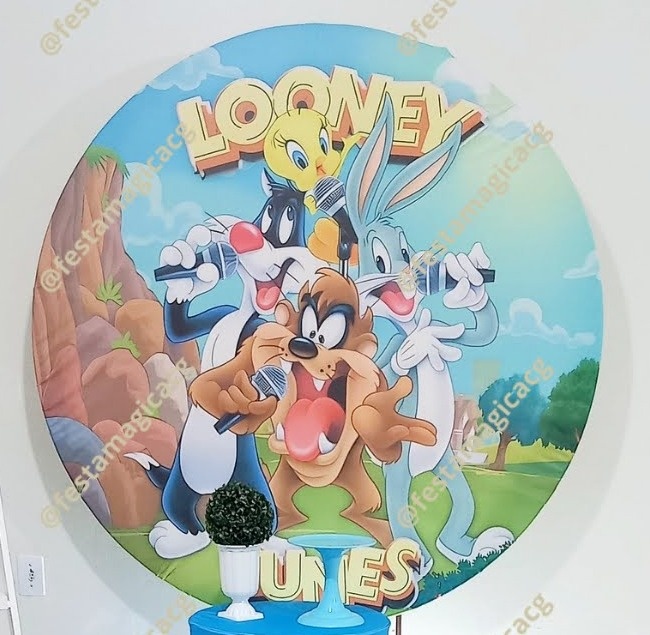 Painel Loney Tunes  - Olivete Filgueira