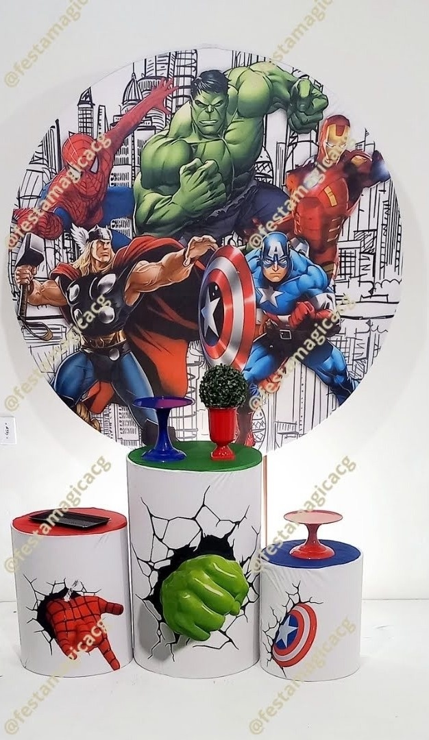 Kmini Vingadores Fundo Branco  - Olivete Filgueira