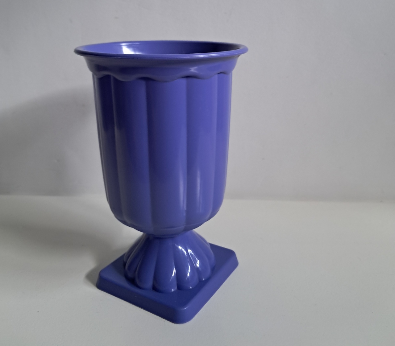 Vaso de Planta Grego Roxo   - Olivete Filgueira
