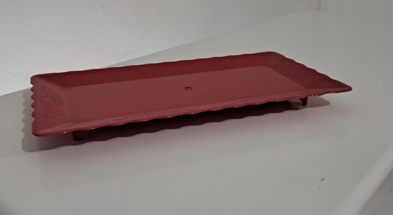 Bandeja Retangular Onda Vermelho  - Olivete Filgueira