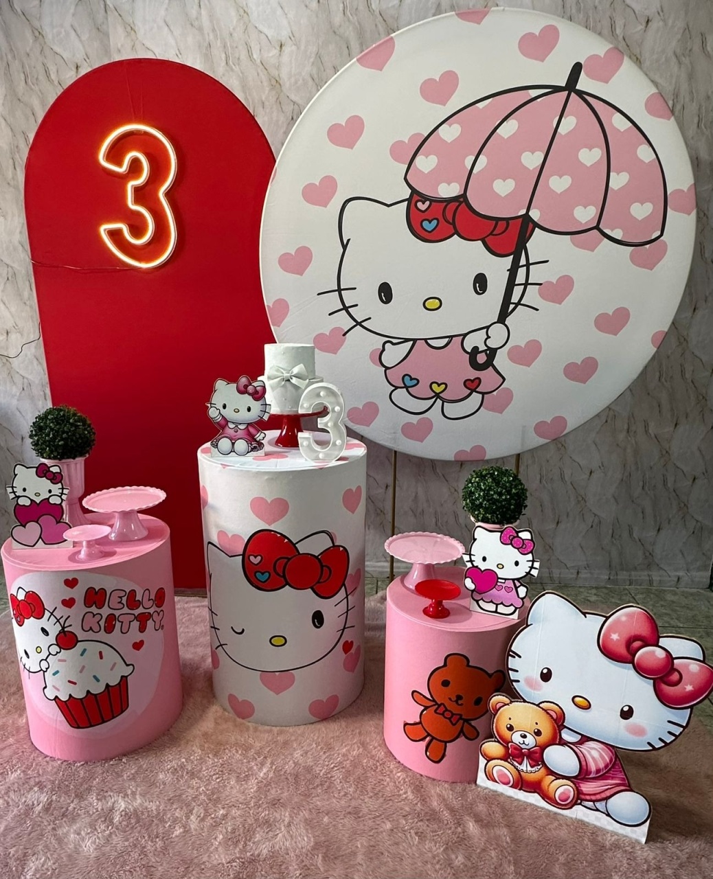 Hello Kitty  - Festerê Pegue e Monte 