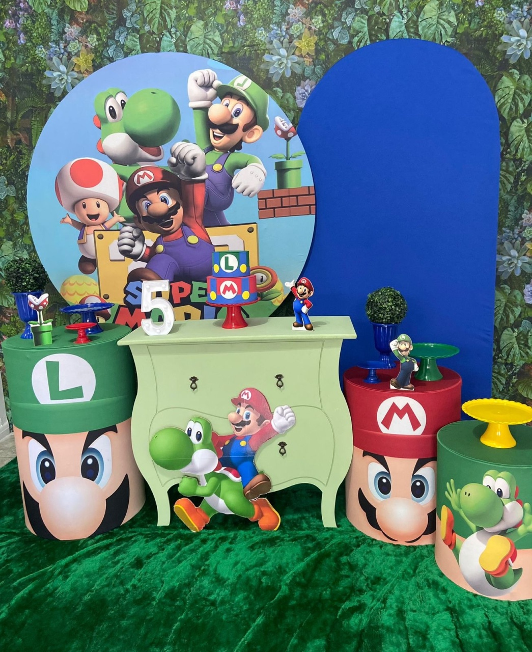 Super Mario Com Armário E Romano  - Festerê Pegue e Monte 