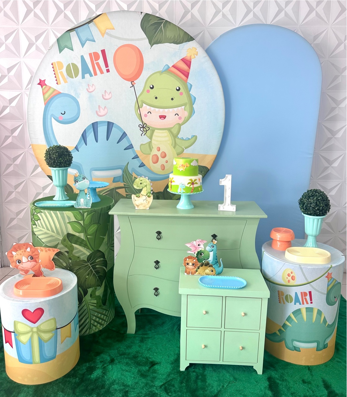 Dino Baby 2 Com Romano E Armário - Festerê Pegue e Monte 