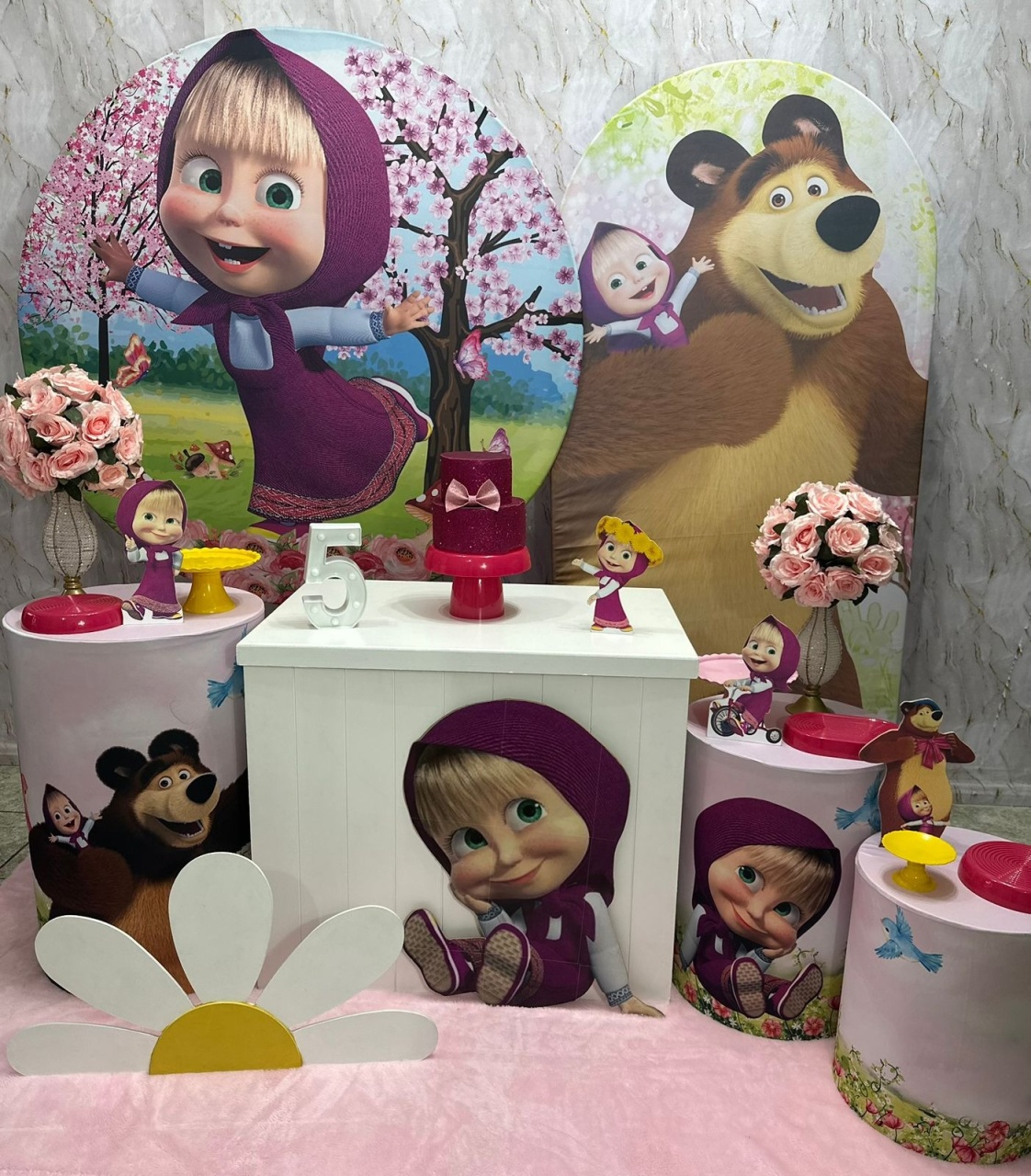 Masha E Urso 2 Com Armário E Romano - Festerê Pegue e Monte 