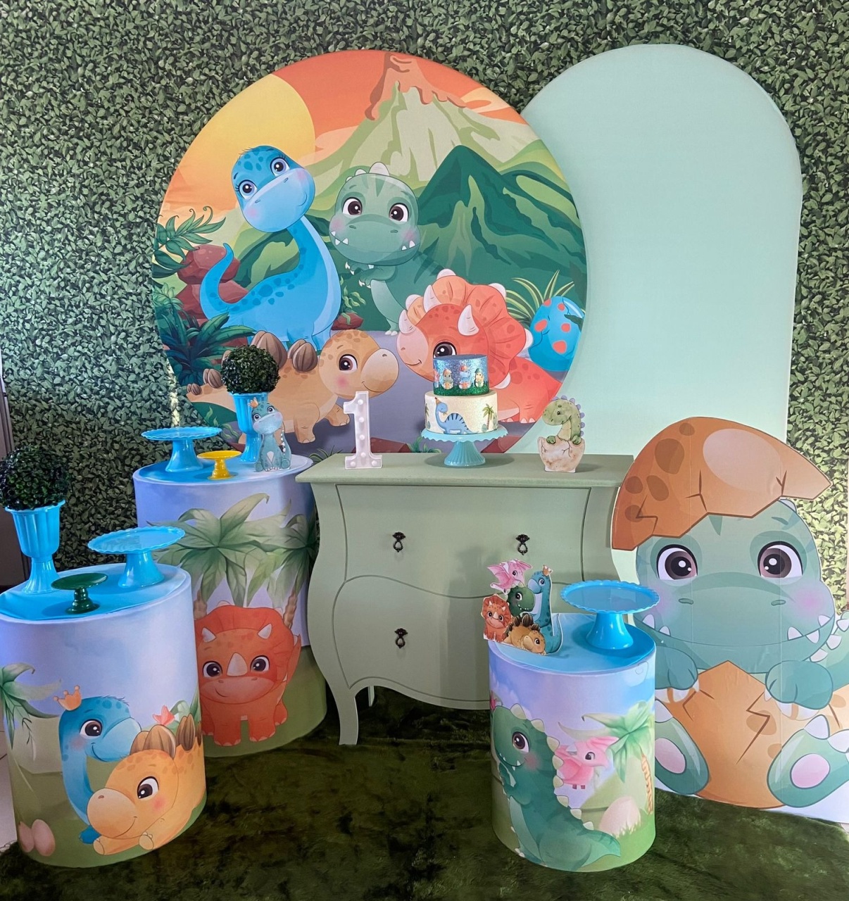 Dino Baby Com Armário E Romano - Festerê Pegue e Monte 