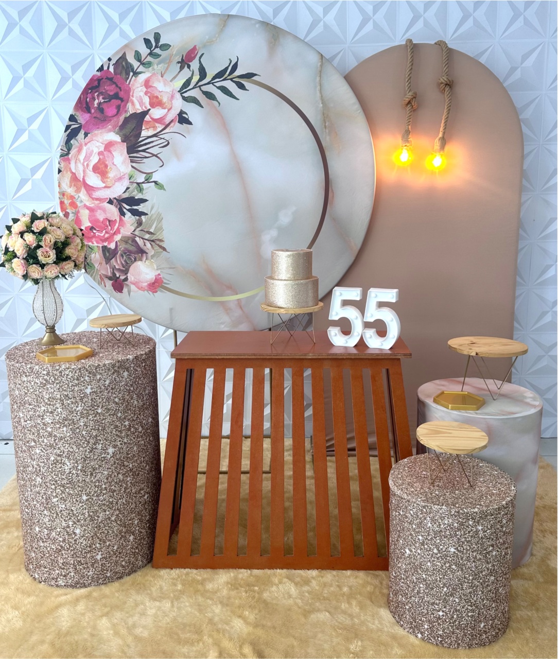 Floral Dourado Com Romano E Mesa - Festerê Pegue e Monte 