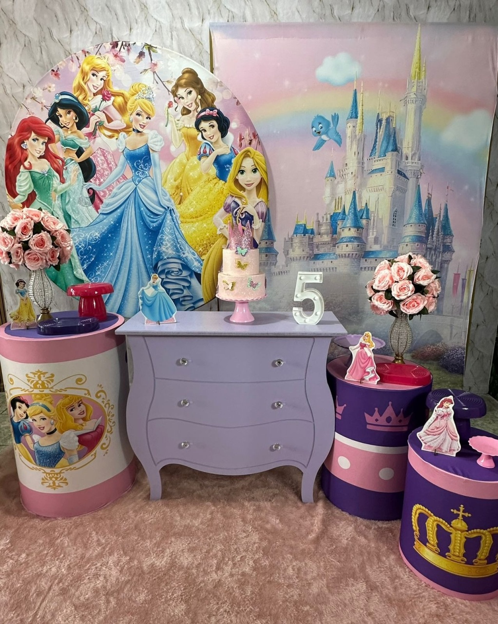 Princesas Com Armário E Painel Retangular  - Festerê Pegue e Monte 