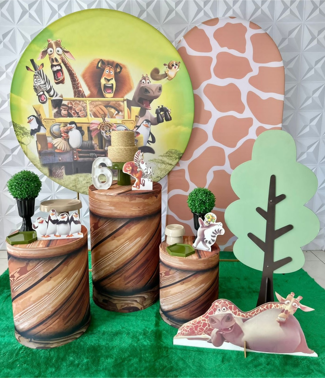 Madagascar Com Romano - Festerê Pegue e Monte 
