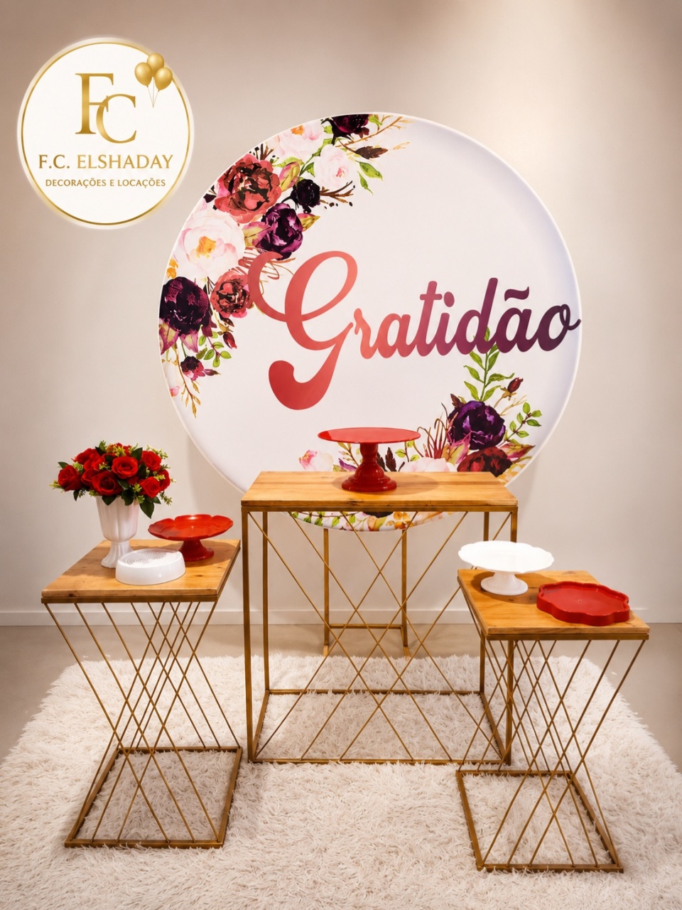 Cenário Gratidão Vermelho. - f.celshaday artigos para festa.