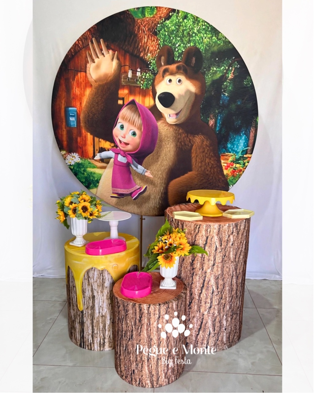 Kit Bronze Masha E O Urso - Pegue e Monte Big Festa