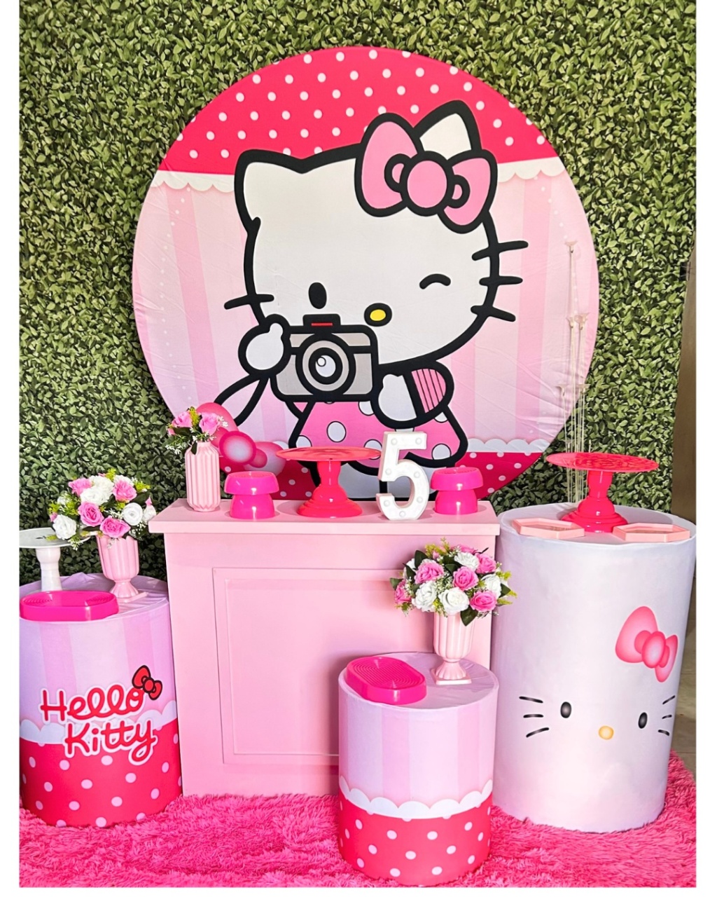 Kit Ouro Hello Kitty - Pegue e Monte Big Festa