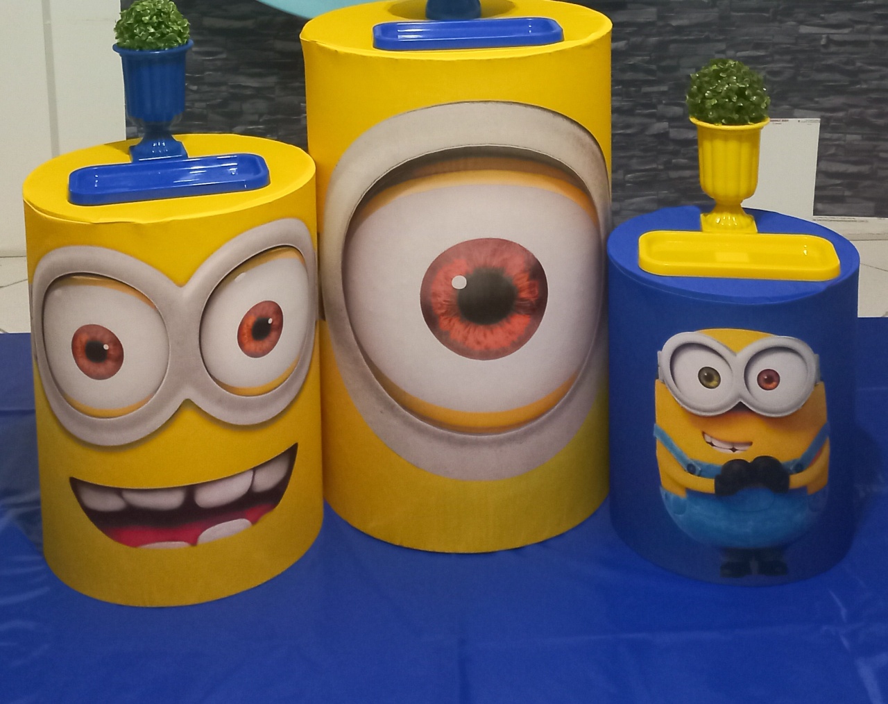 Tecido Capa de Cilindro Minions - Silmara Decorações 