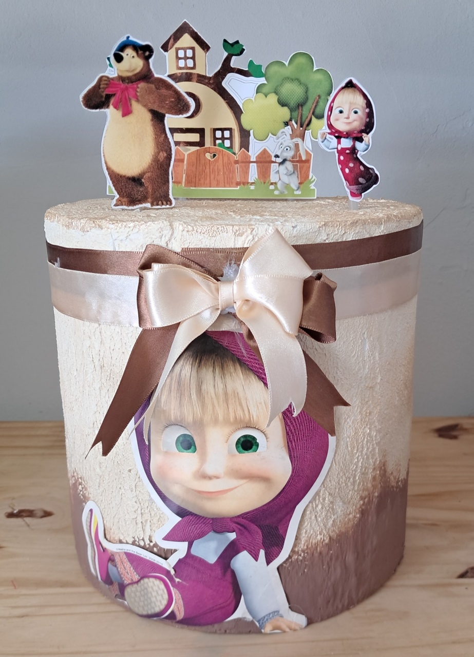Bolo Cenografico A Marsha E O Urso - Silmara Decorações 