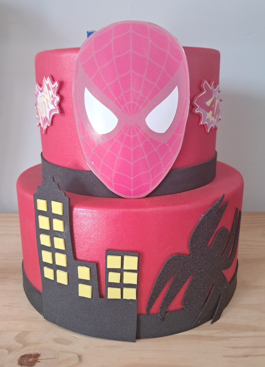 Bolo Cenográfico Homem Aranha - Silmara Decorações 